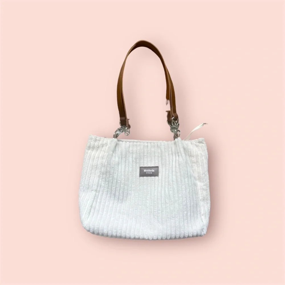 Corduroy Velvet Tote Bag
👜🤍 - Picture 3 of 10